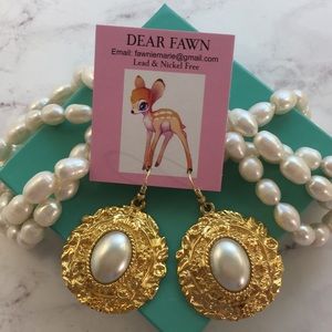 Vintage 80’s Glam Gold & Synthetic Pearl Earrings.